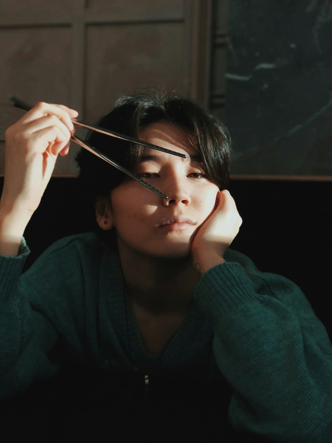 赵丽颖离婚后工作怎么逆袭？从艺人到本钱方的富丽回身
